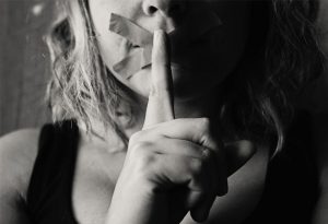 奇才免费心理咨询电话：如何预防家庭冷暴力?