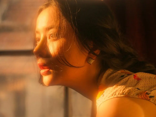 INFJ女生特点解析 为何infj女很吸引男人69442