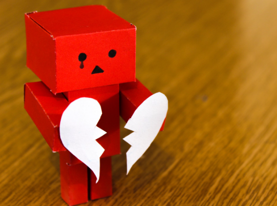 哪些是女生正慢慢放弃你的表现 女人真心想分手的表现71399