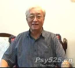 曾任中国心理学会第五、第六届副理事长，全国理论心理学与心理学史专业委员会主任，现任吉林省心理学会理事长，中国心理学会常务理事，《心理学报》编委，《心理学探新》顾问，台湾大学《本土心理学》杂志顾问编辑，美国心理学会外籍会员。