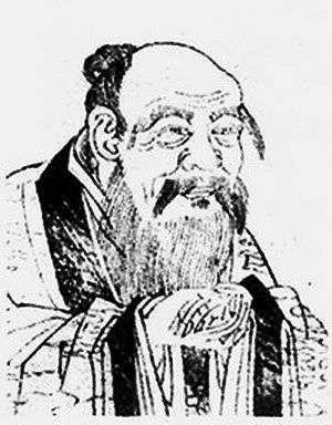 老子（西周末年武丁朝庚辰二月二十五日卯时诞生），姓李名耳，字聃（音dan第一声），汉族，楚国苦县（今安徽涡阳县）人，是我国古代伟大的哲学家和思想家，道家学派创始人，世界文化名人。