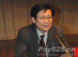 个人简历：<br />　　1985 年 5 月至 1986 年 12 月在美国教育测验中心、匹兹堡大学做访问学者；1987 年 1 月至 1992 年 6 月任北京师范大学心理系副教授、副系主任；1992 年至 1997 年 12 月任布鲁塞尔国际笔迹学研究所客座研究员；1993 年 1 月至今任北京师范大学心理系教授、博士生导师、北京师大辅仁应用心理发展中心主任；1996 年 1 月至 1996 年 4 月任英国彻斯特学院客座研究员；1997 年 6 月至 1998 年 5 月任澳大利亚新南威尔士大学心理学院客座教授。