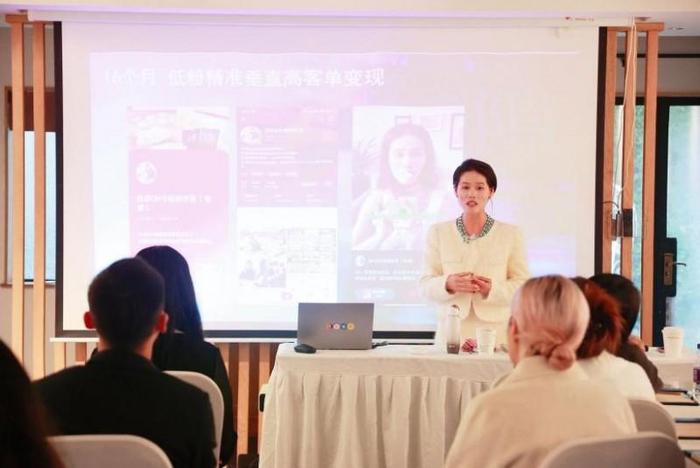 雷扬博士和悦己轻创学苑创始人杜若