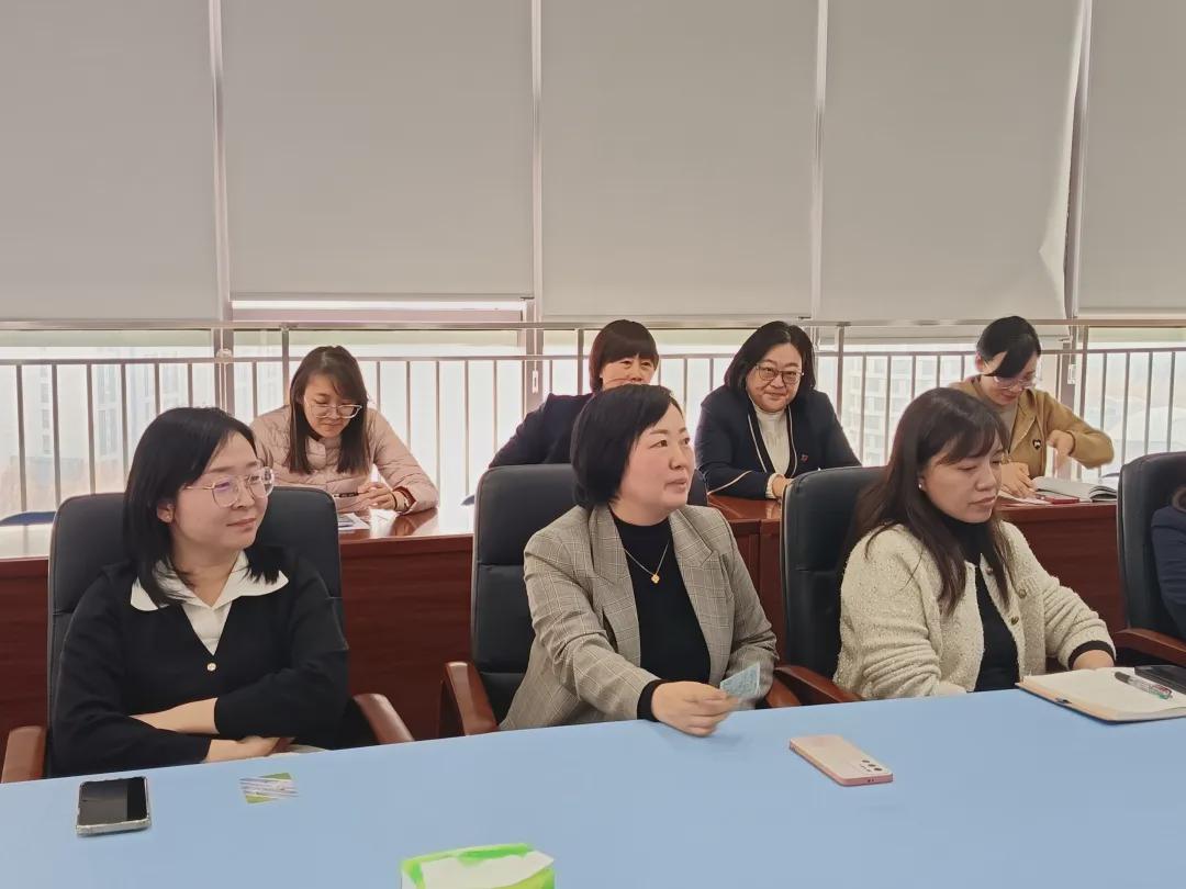 心理学知识化为生动有趣的故事和实用的技巧