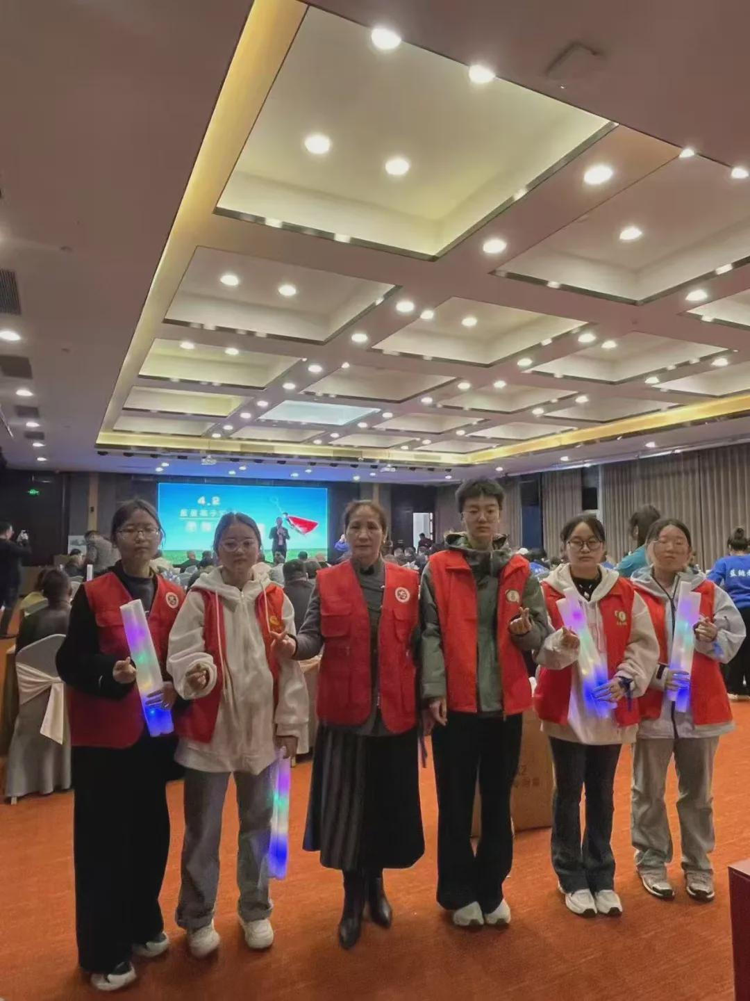 心理云志愿者团队走进心理云脑力