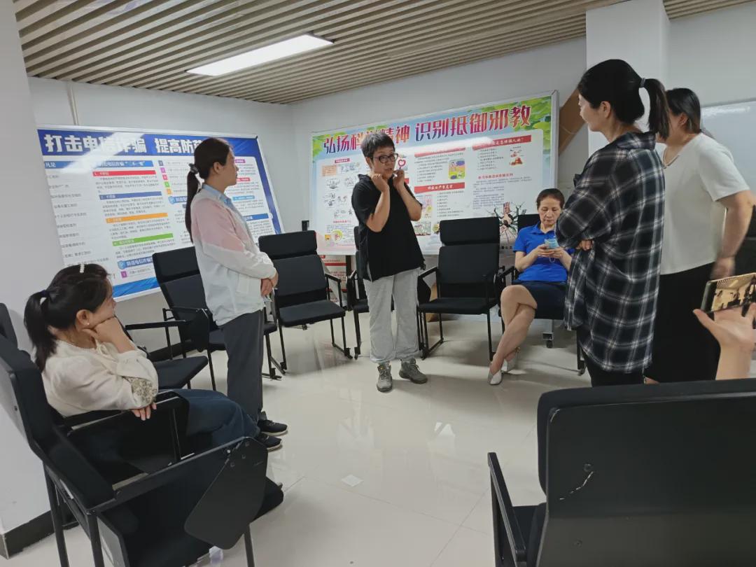一场解压之旅：在丰庆路街道办事处泰苑社区感受心灵的治愈！