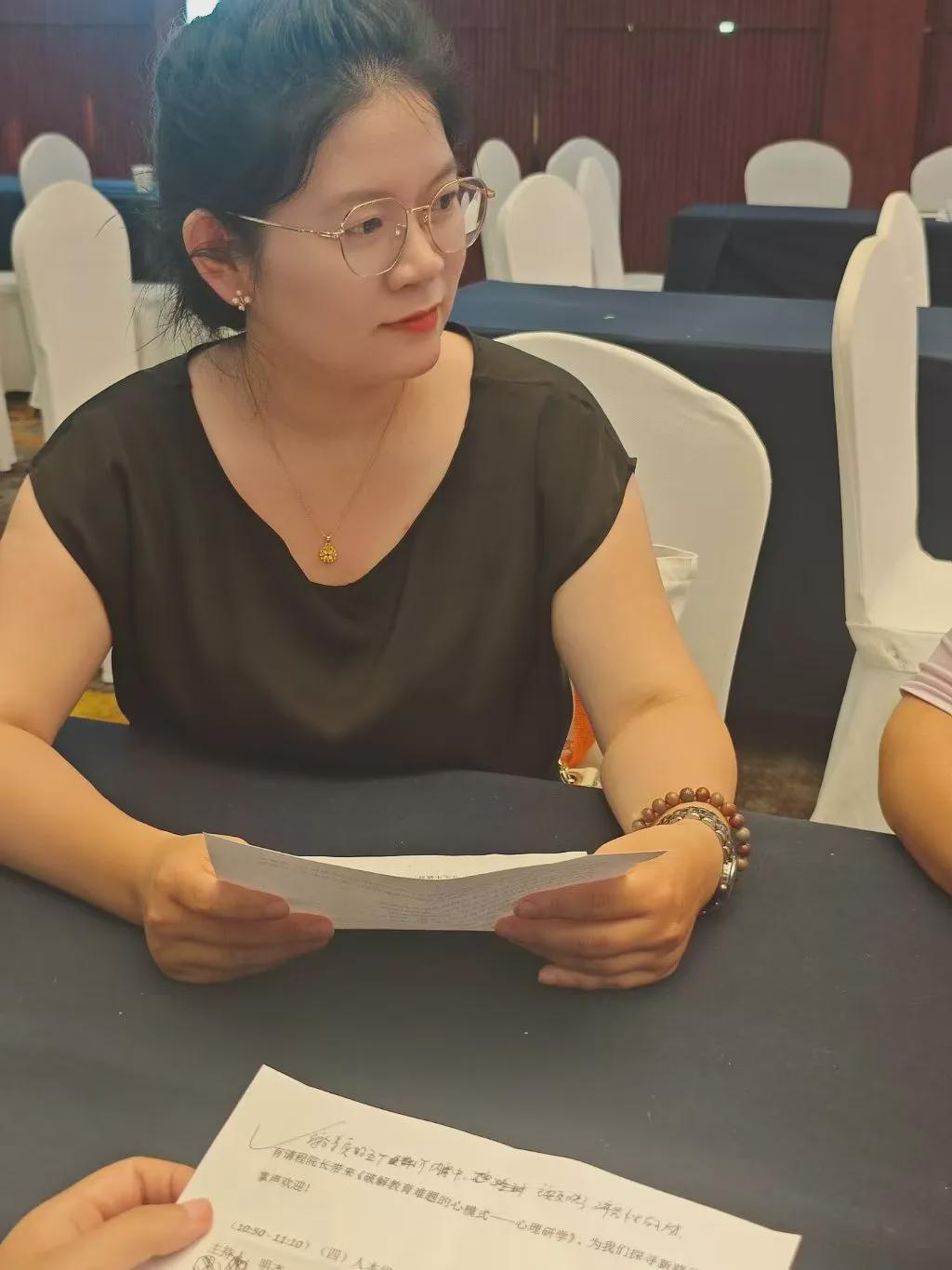 橄榄城脑力馆店长朱娜老师