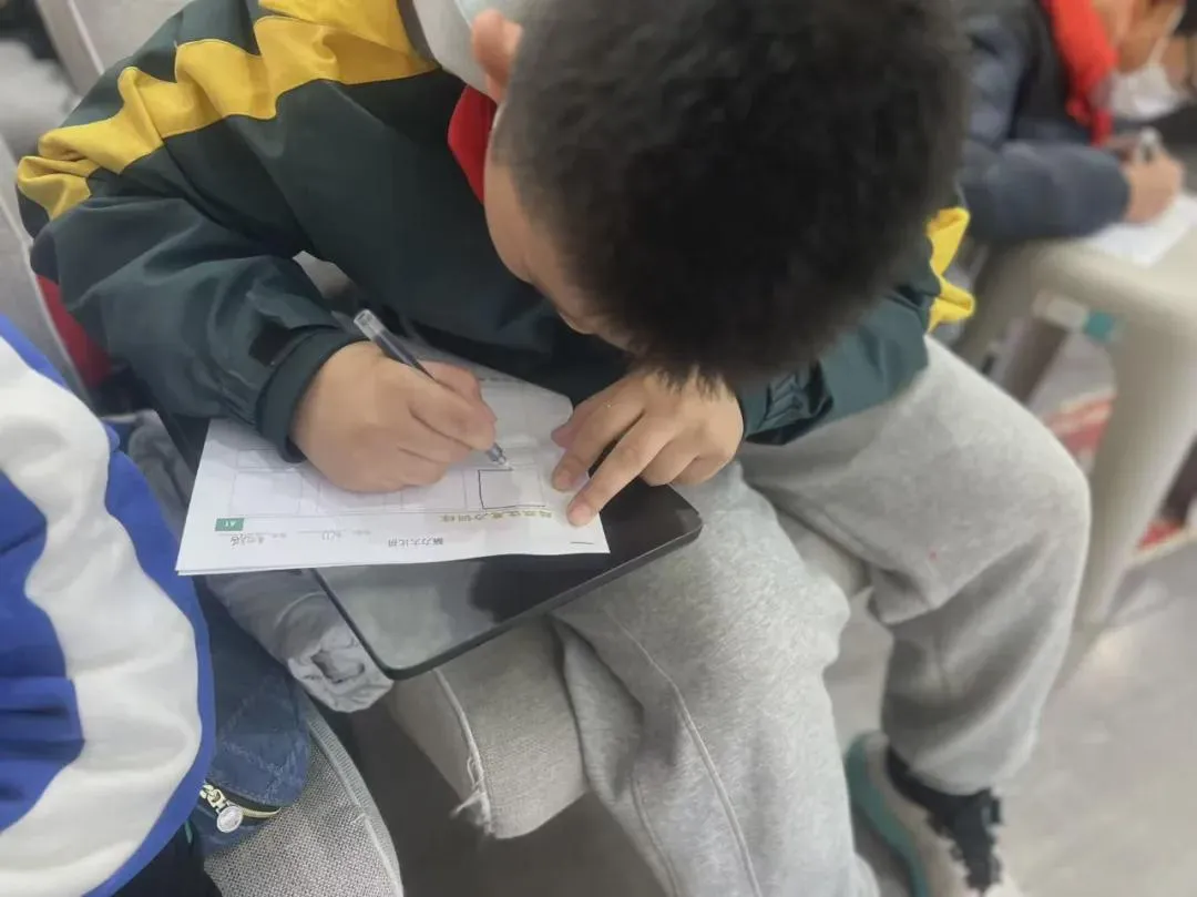 脑力运动大比拼——孩子们挑战自我