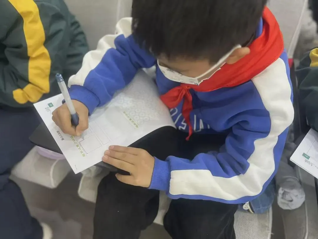 脑力运动大比拼——孩子们挑战自我