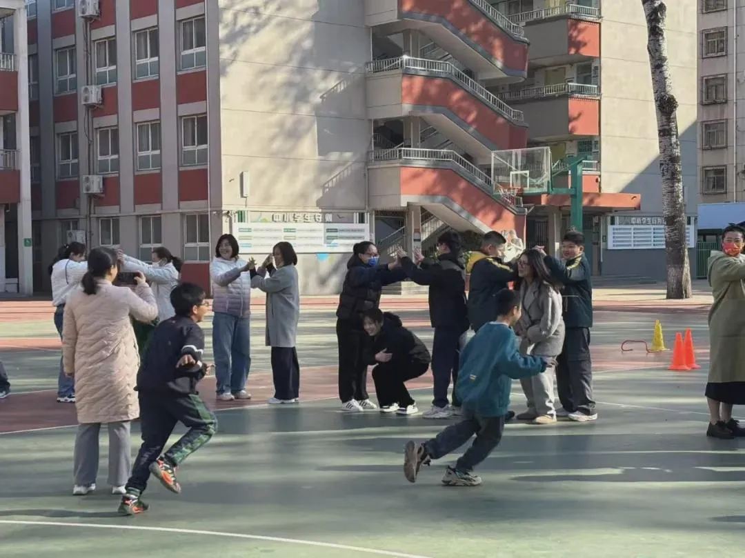 用心沟通，让爱流动——亲子沙龙温情时刻